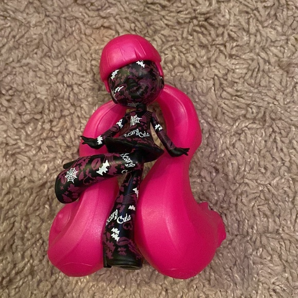 Monster High Vinyl Dolls - 10 - Picture 9 of 11